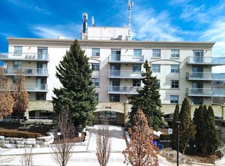 2500 Rutherford Rd #216, Vaughan, ON L4K 5N7