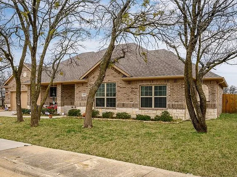 4036 Carver Ct — Photo 4