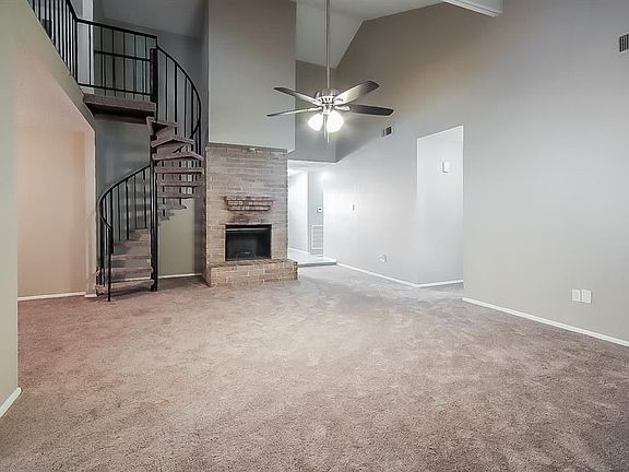 4th image of 1111 Harpings Way