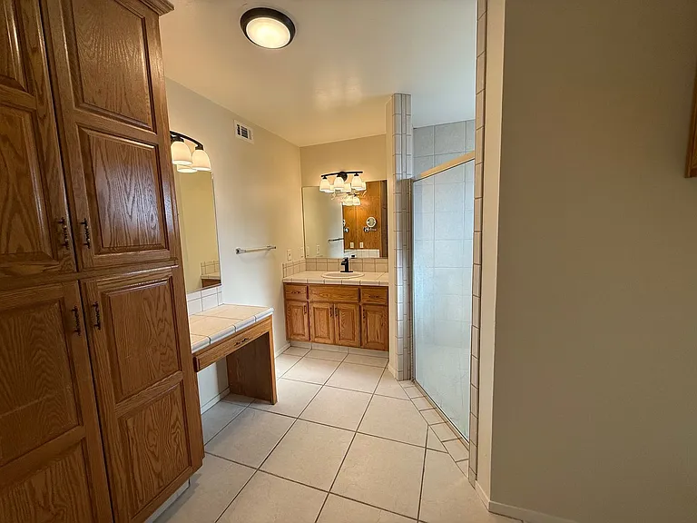 5801 Baywood St — Photo 11