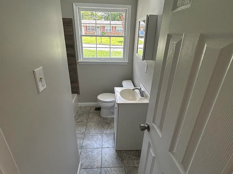 6203 Colfax Rd NW — Photo 8