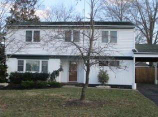 10 Longview Rd, Old Bridge, NJ 08857