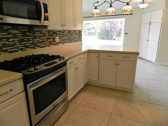 5th image of 2165 Koro Ave