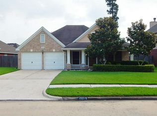 15215 Wimberly Park Dr, Houston, TX 77049