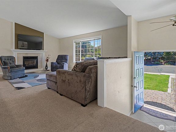 3rd image of 1422 Millerdale Avenue