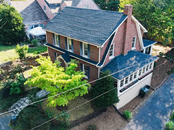 701 Donaghe St, Staunton, VA 24401