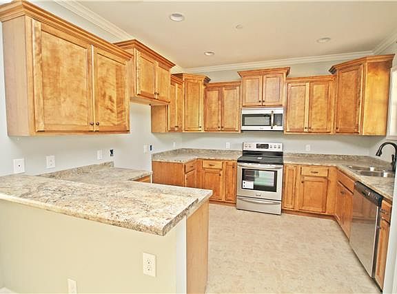 4th image of 1732 Leaf Ln