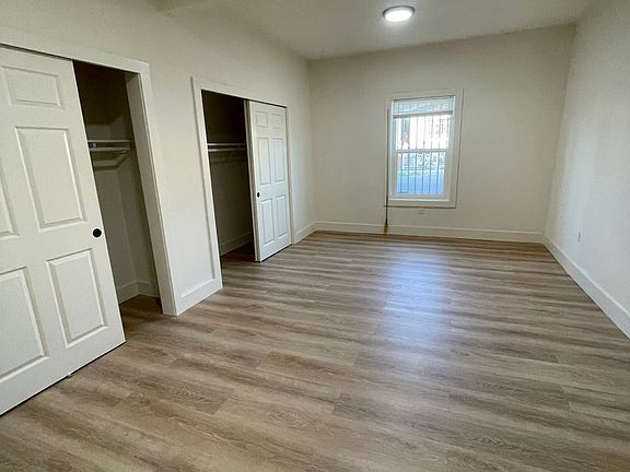 4th image of 3845 Market St #903