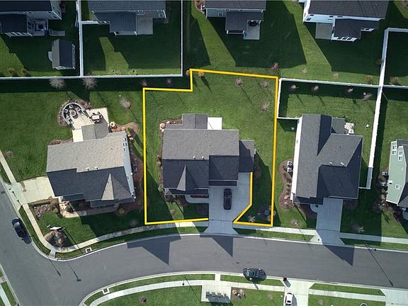 5th image of 1892 Bancroft Rd