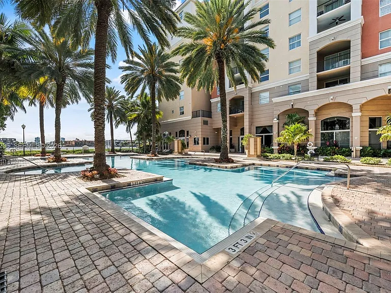 17150 N Bay Rd #2908 — Photo 35