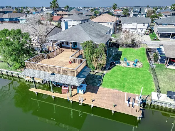 837 Marlin St, Bayou Vista, TX 77563