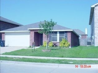 5305 Temecula Rd, Fort Worth, TX 76244