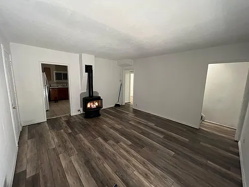 301 N Railroad Ave Photo 1