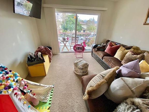 5th image of 1223 Cortez Dr #9