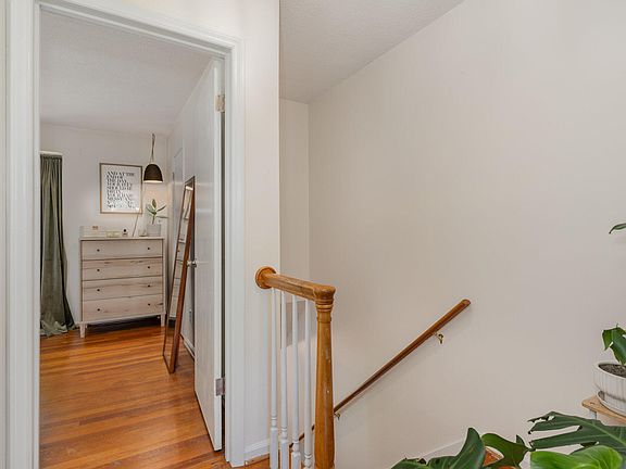 4th image of 1002 Willow Dr APT 58