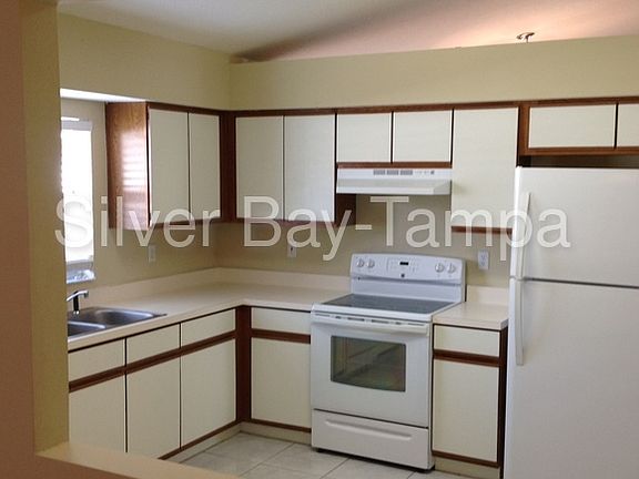 4th image of 1417 Wakefield Dr