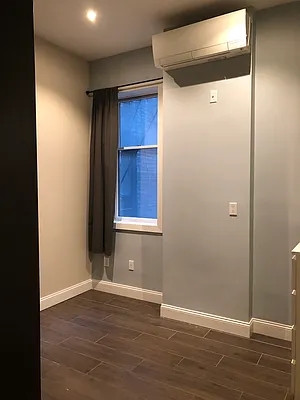 Rented by Avenue Real Estate | media 10