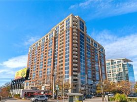 1820 Peachtree St NW