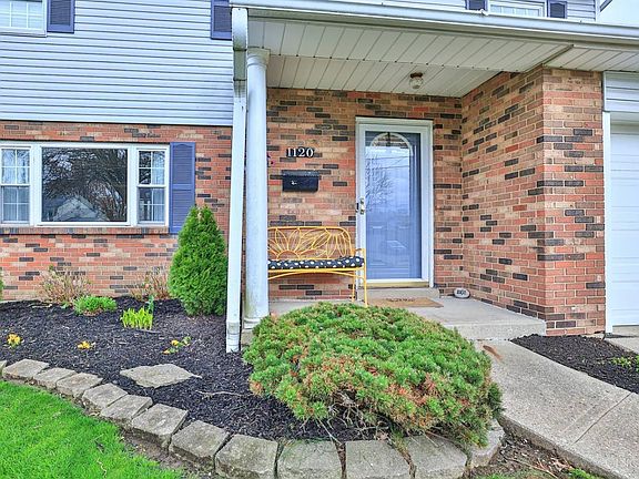 3rd image of 1120 Oldwick Dr