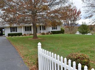 2231 Deyerle Knob Rd, Rocky Mount, VA 24151