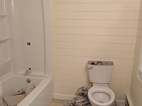 New bathroom number 3 with t