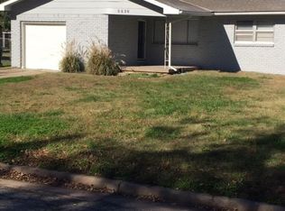 8436 W Hickory Ln, Wichita, KS 67212