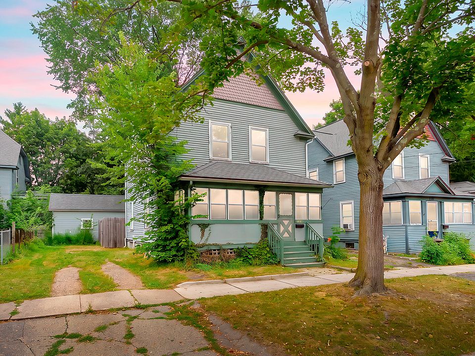1st image of 1318 Oak St