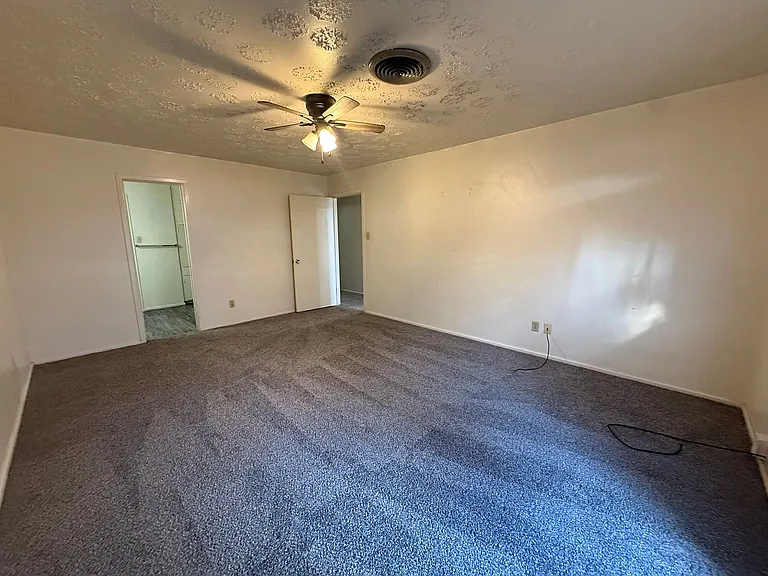 2-2701 Pagewood Ave — Photo 16