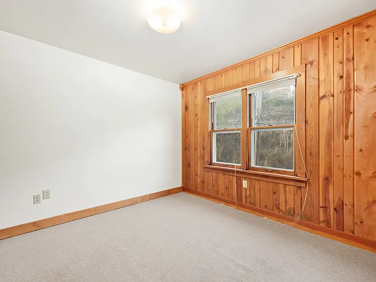 312 Grandview Dr #1 — Photo 5