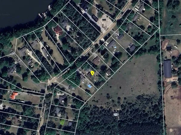 3626 Bittersweet Dr, Columbiaville, MI 48421