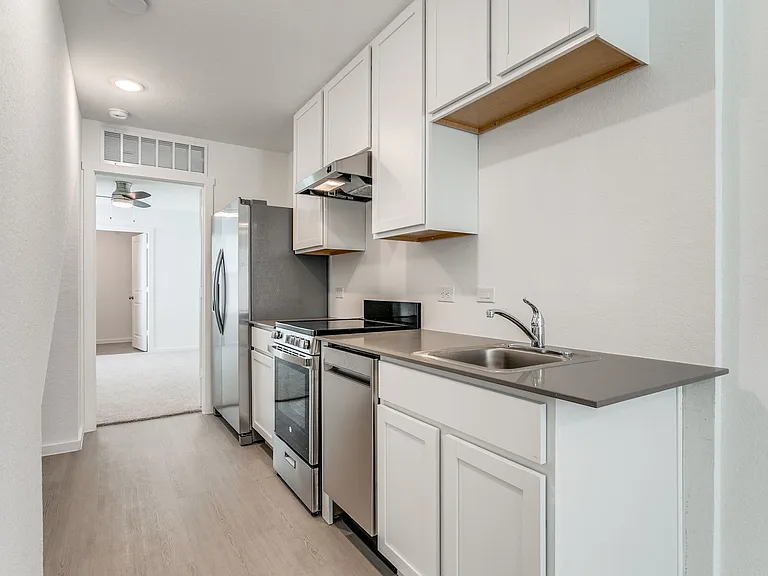 5010 Primrose Rdg — Photo 9
