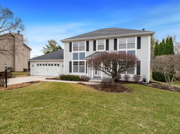 5235 Solitude Dr, Rockford, IL 61114