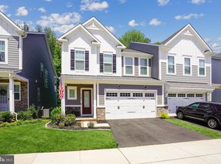 17851 Woods Overlook Dr, Dumfries, VA 22026