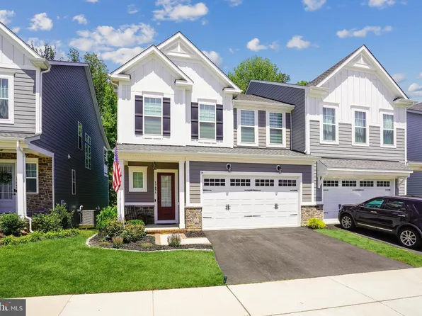 17851 Woods Overlook Dr, Dumfries, VA 22026