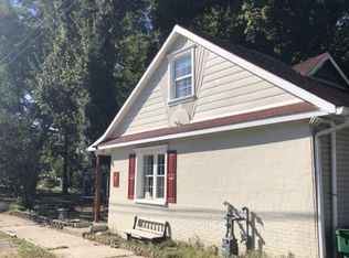 107 N 4th St #2, West Pt, KY 40177