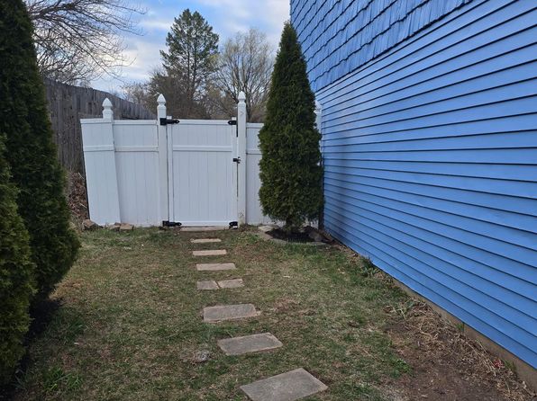 202 Parkridge Dr, Perkasie, PA 18944