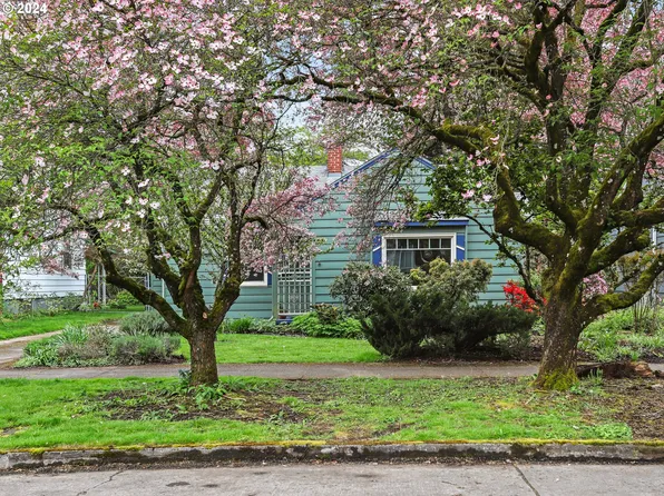 6036 NE Davis St, Portland, OR 97213