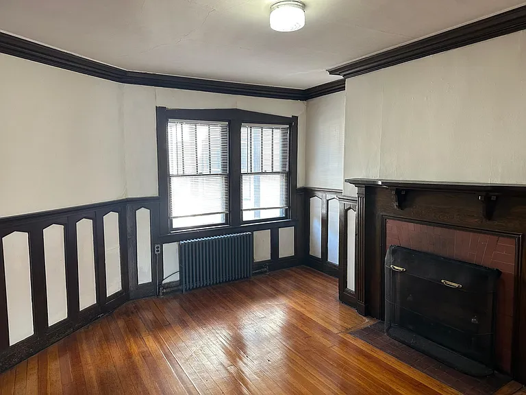 102 Mount Auburn St — Photo 3