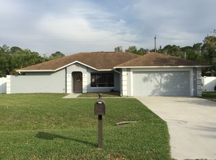 18525 Sandy Cove Dr, Fort Myers, FL 33967