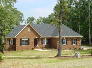 721 Holly Grove Dr, Asheboro, NC 27203