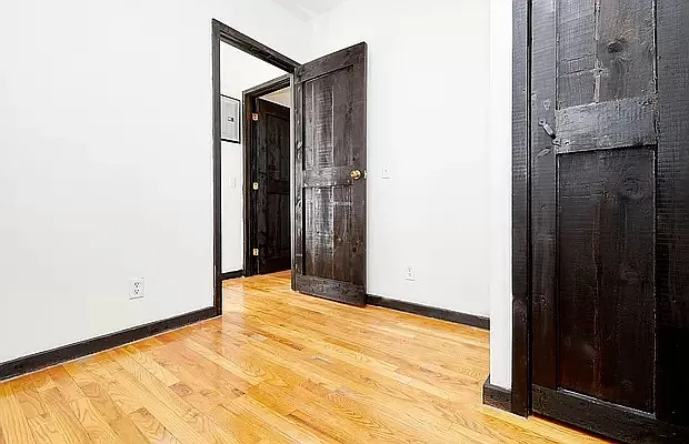 520 E 14th St #30 — Photo 5