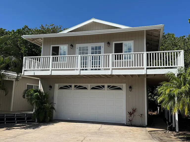 Garage/Ohana unit over garage (rented separately)