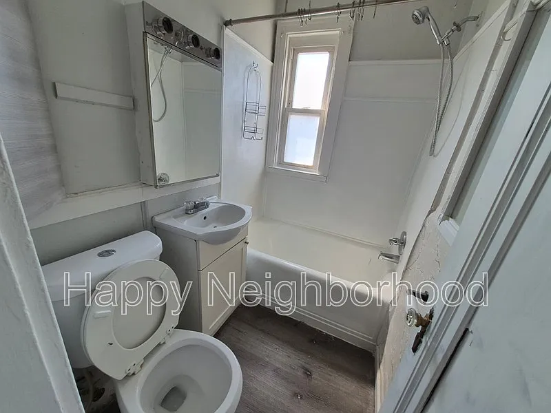 Studio, 1.0 bath, $1,200 — Photo 4