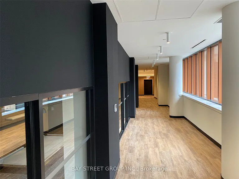 7950 Bathurst St #2002 — Photo 22
