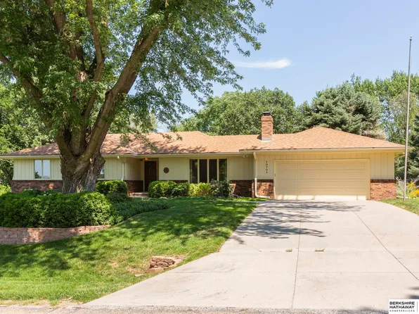 10707 N 50th Ave, Omaha, NE 68152
