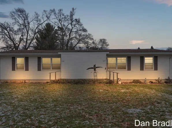 610 E High St, Greenville, MI 48838