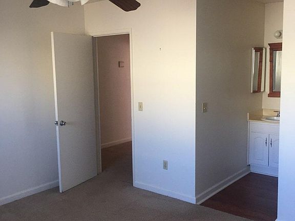 5th image of 3934 Haines St APT 3