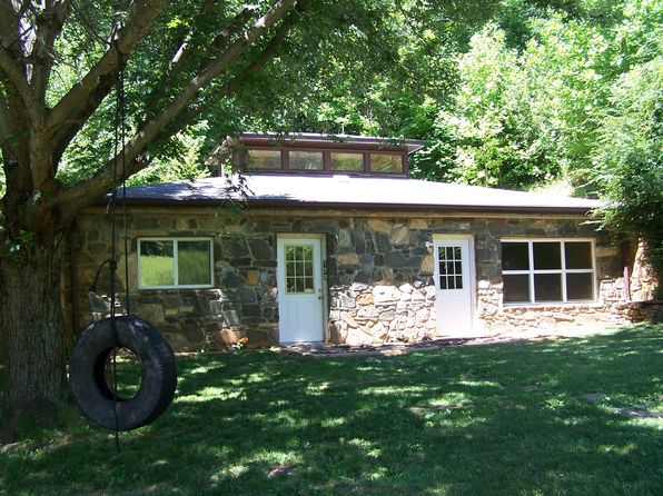 123 Charlie Dancy Rd
