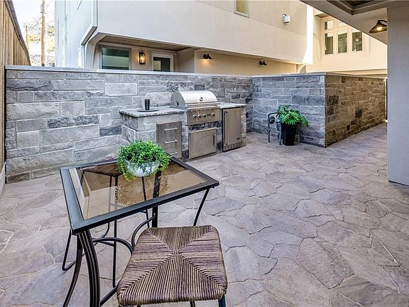 5th image of 2300 Enfield Rd #304