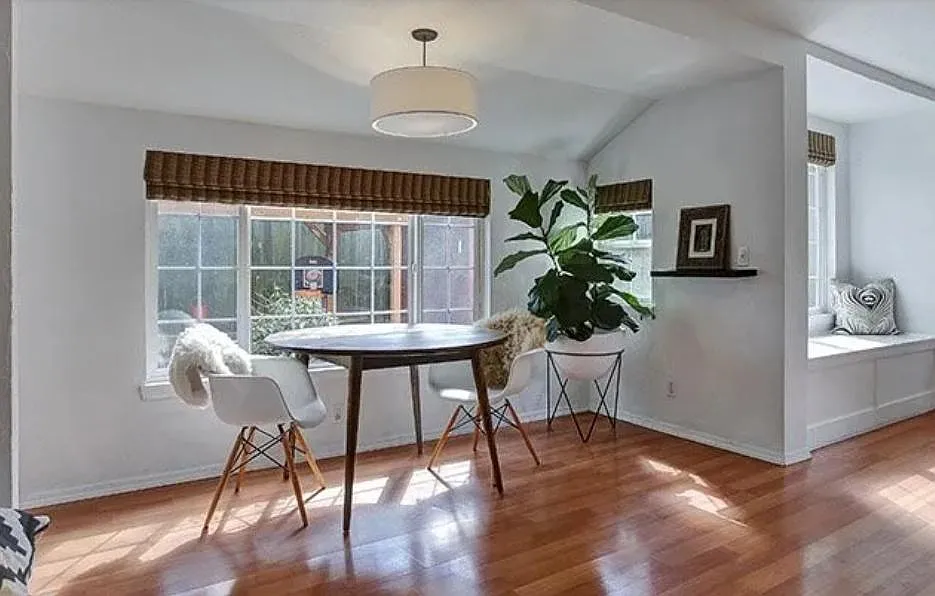 6210 NE 32nd Pl — Photo 3